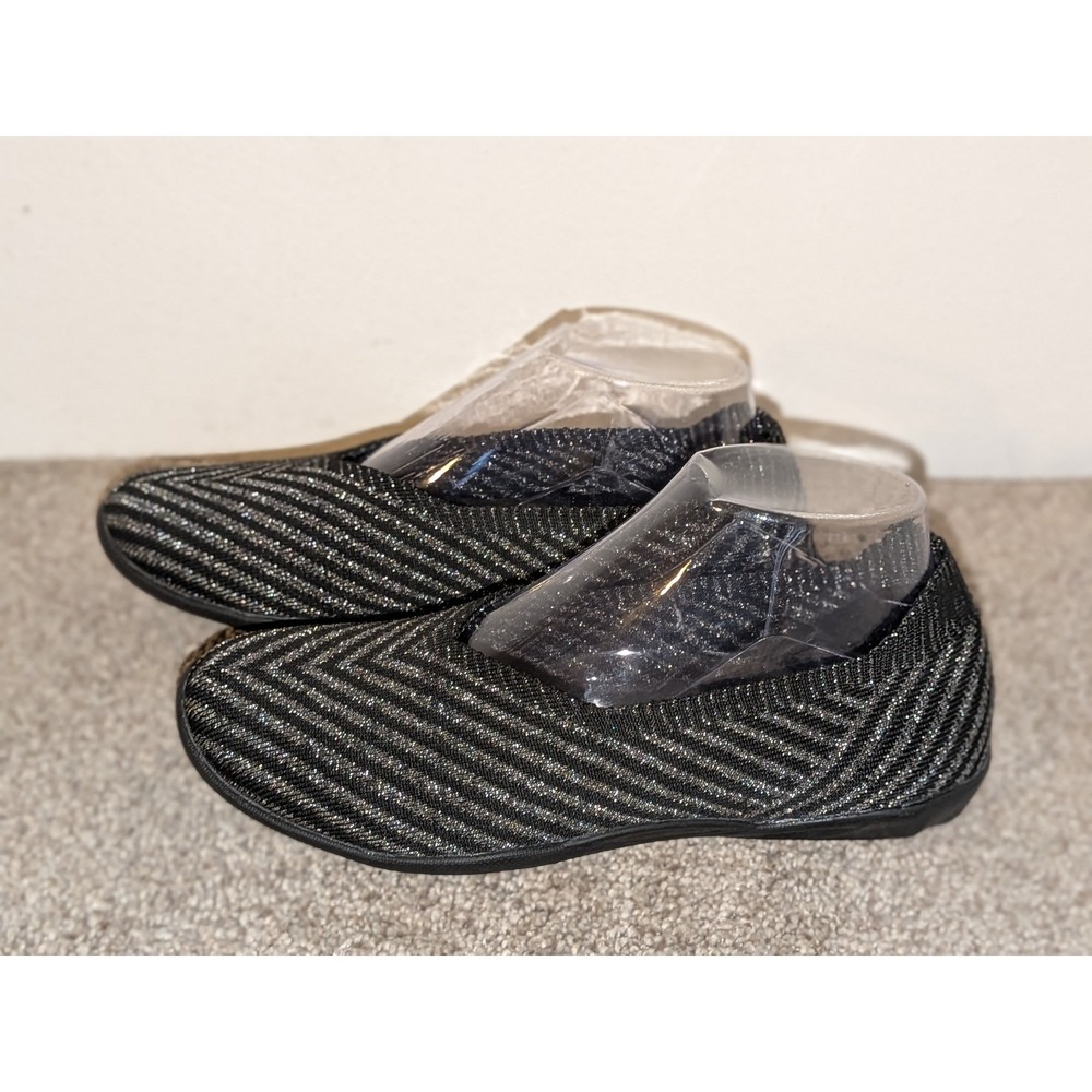 Bernie Mev New York Black Silver Chevron Woven Slip On Flats Size 39 8.5 NEW